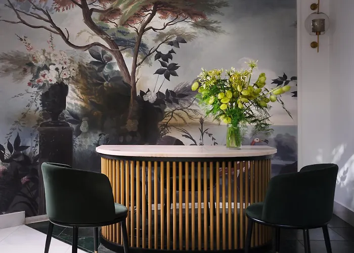 The Excelsior - Small Luxury Of The World 5*