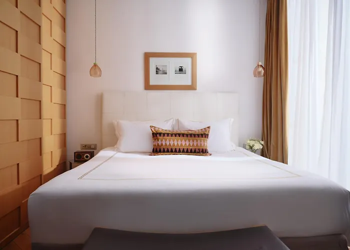 Отель The Excelsior - Small Luxury Of The World 5*