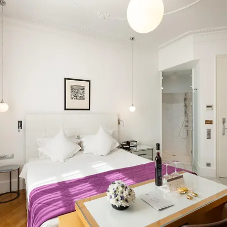 Hotel The Excelsior - Small Luxury Of The World