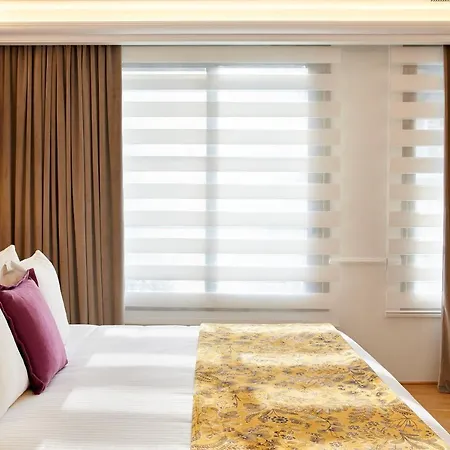 The Excelsior - Small Luxury Of The World فندق 5*