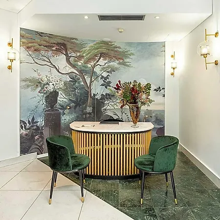 The Excelsior - Small Luxury Of The World Szálloda
