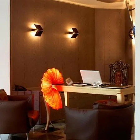 The Excelsior - Small Luxury Of The World 5*