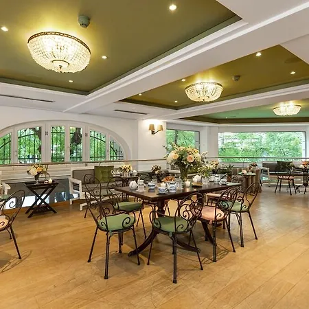 The Excelsior - Small Luxury Of The World Hotel Soluň