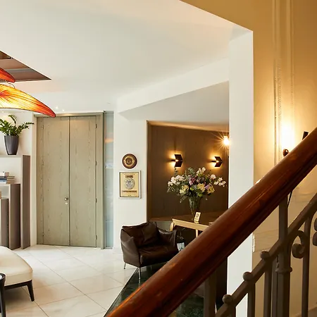 The Excelsior - Small Luxury Of The World 5*