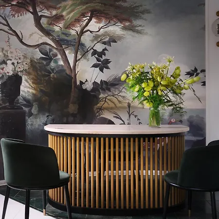 The Excelsior - Small Luxury Of The World 5*