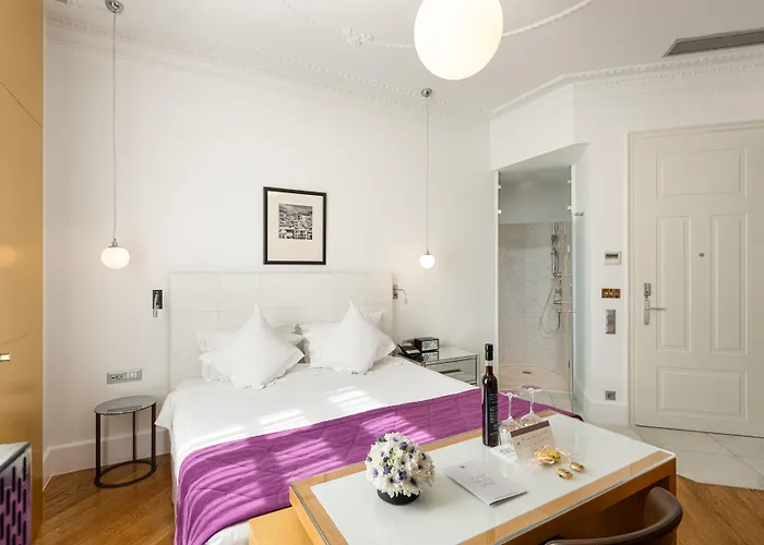 Hotel The Excelsior - Small Luxury Of The World